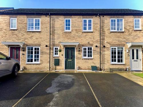 7 Aspen Court Front Photograph