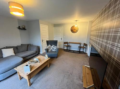 Living Room 13