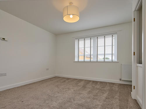 010 Sf Wdh 5 Sherston Crescent Beverley JPEG Right Move 1024X683