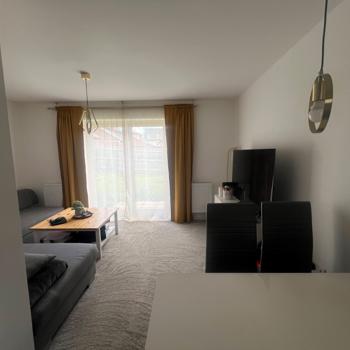 63 Bellamy Street Lounge