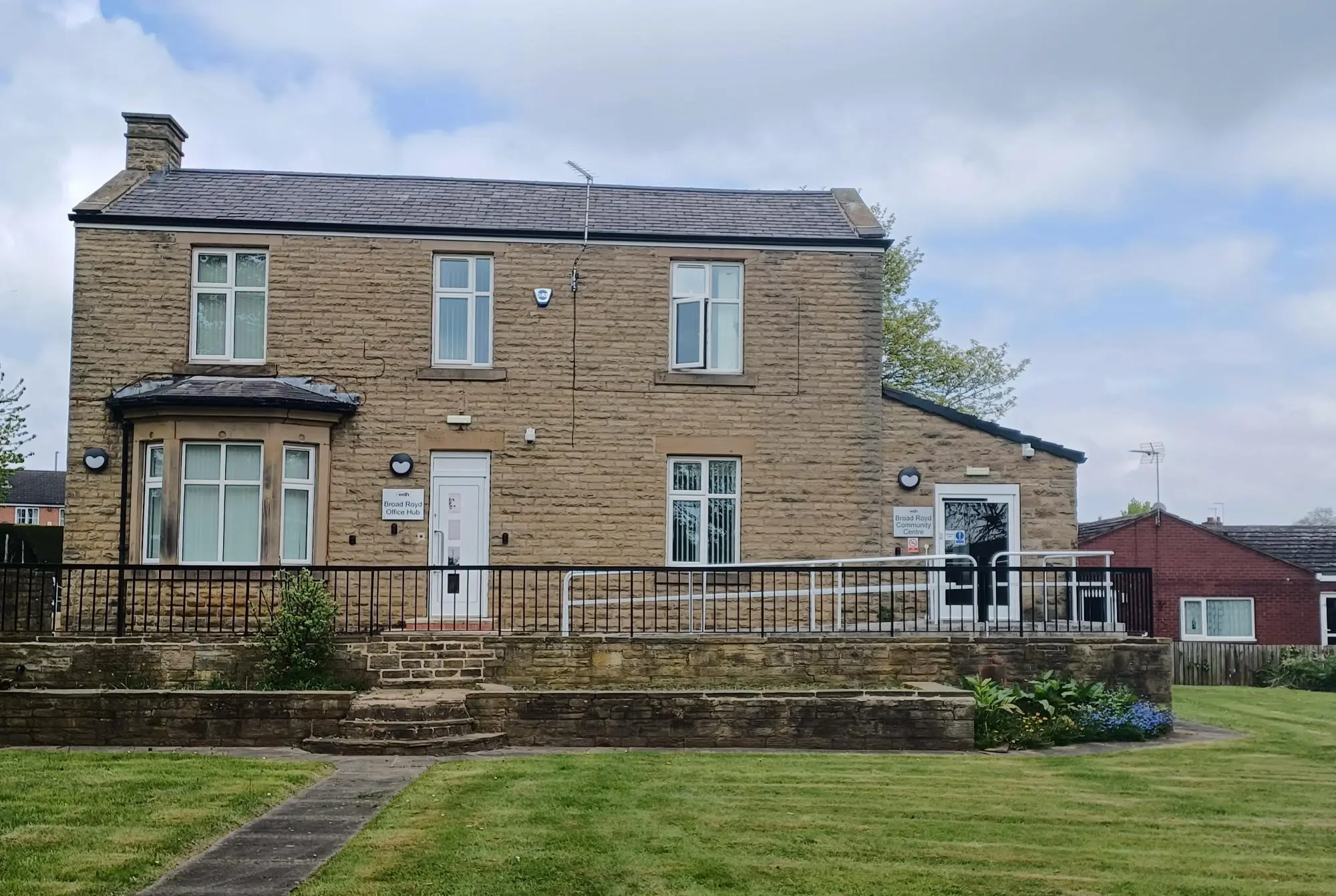 Image of Broad Royd House.