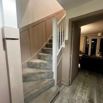 7 Aspen Court Stairs