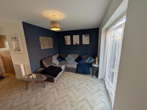 Living Room2 (1)