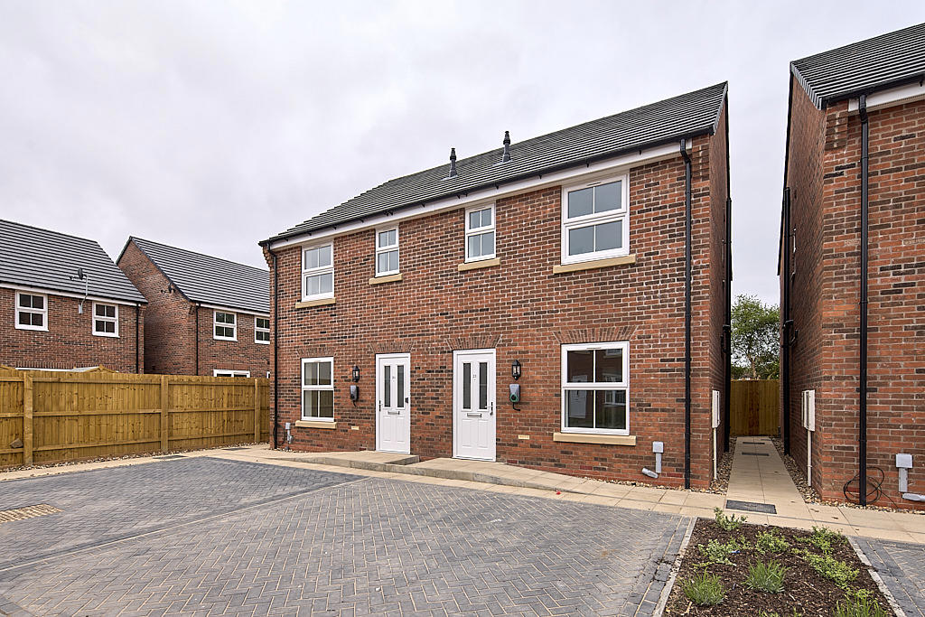 Image showing the front of the property at 21 Woffinden Rise, Beverley.