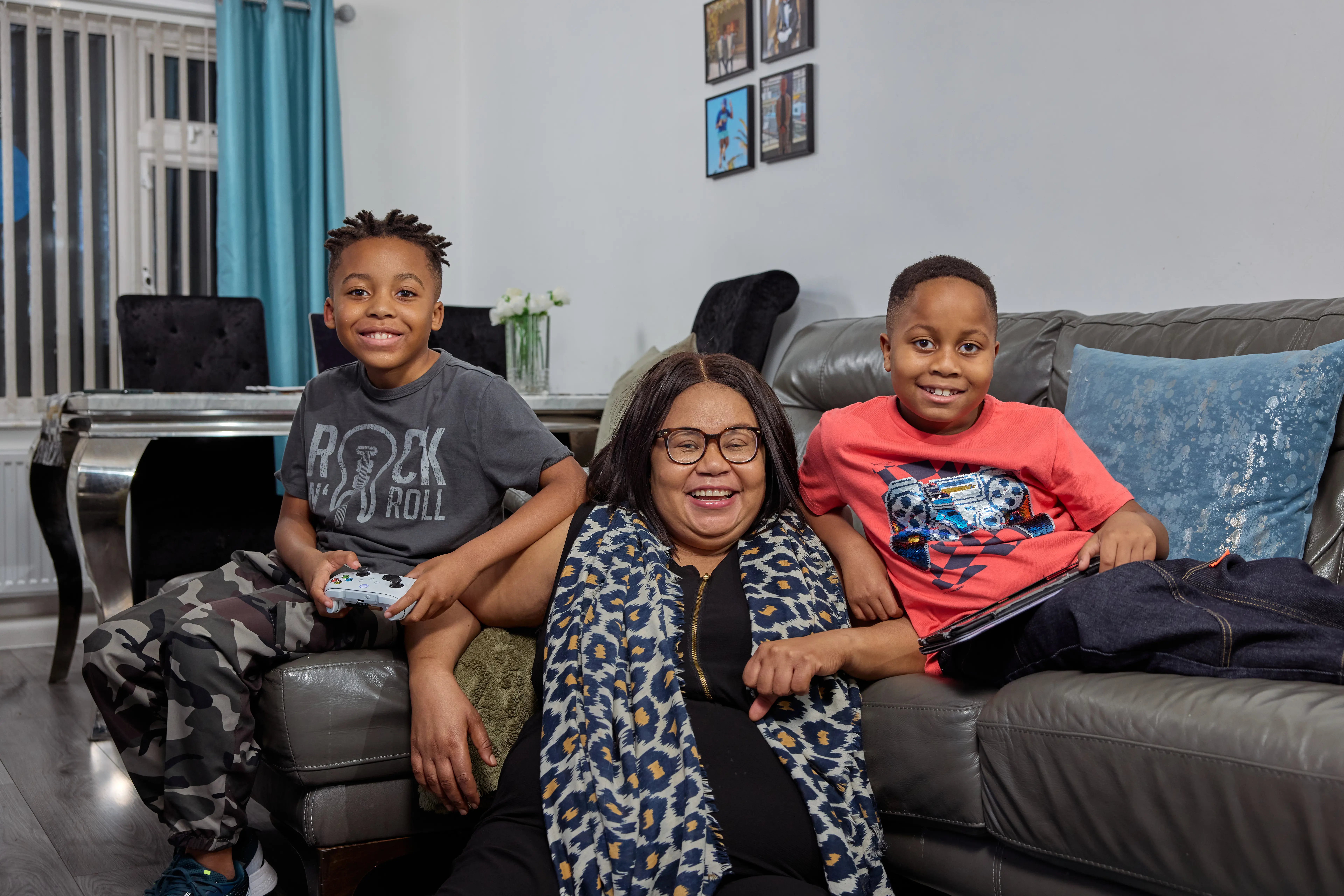 020 Sf Wdh Airedale Tenant Children
