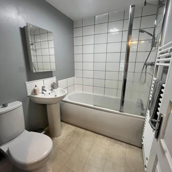 Bathroom 13