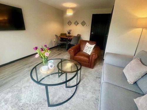 7 Aspen Court Lounge (3)