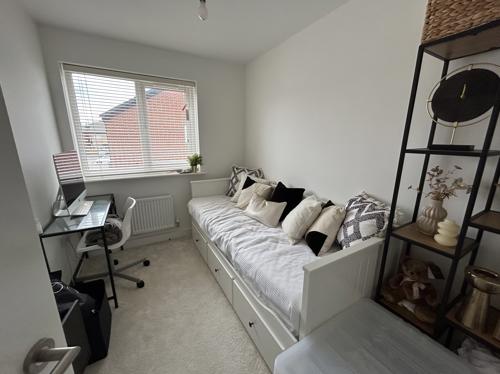 Image of bedroom 3 at Park Hill Way, Wakefield.