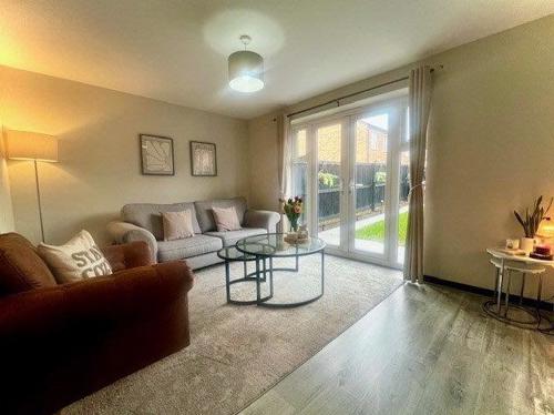 7 Aspen Court Lounge (2)