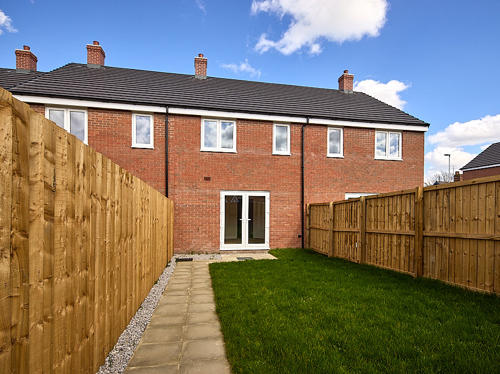Image of the rear garden at Farmside Green.