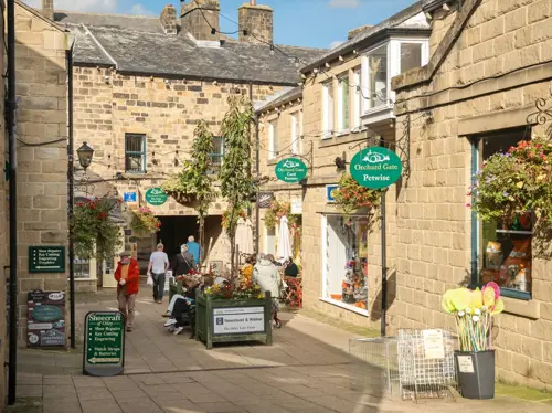 12 Otley 2