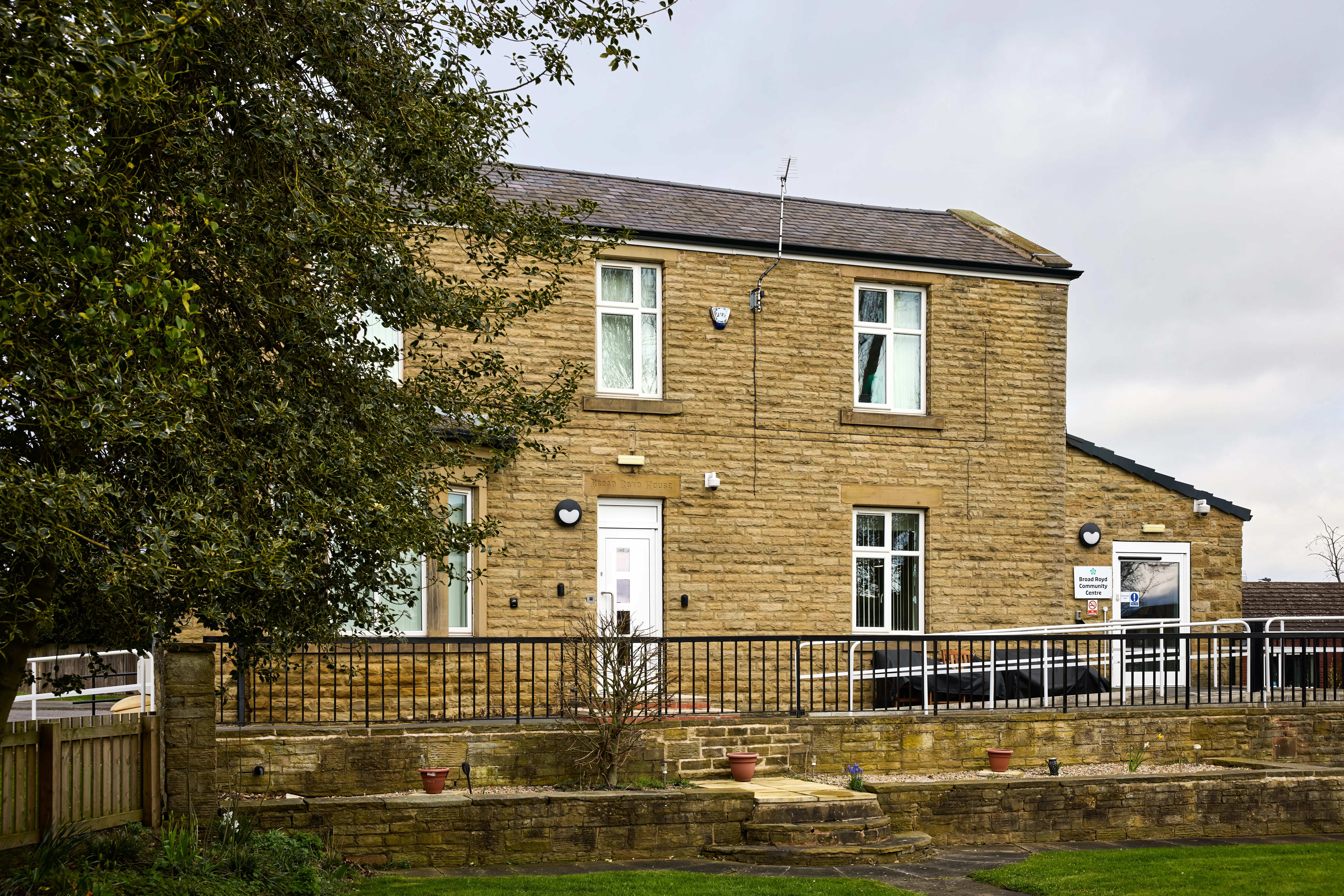 004 Sf Broad Royd Community Centre