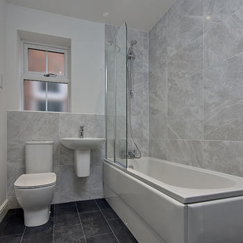 Image showing the bathroom at 21 Woffinden Rise, Beverley.
