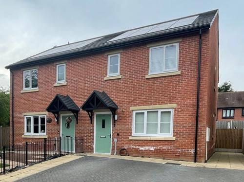 18 Allan Haigh Close