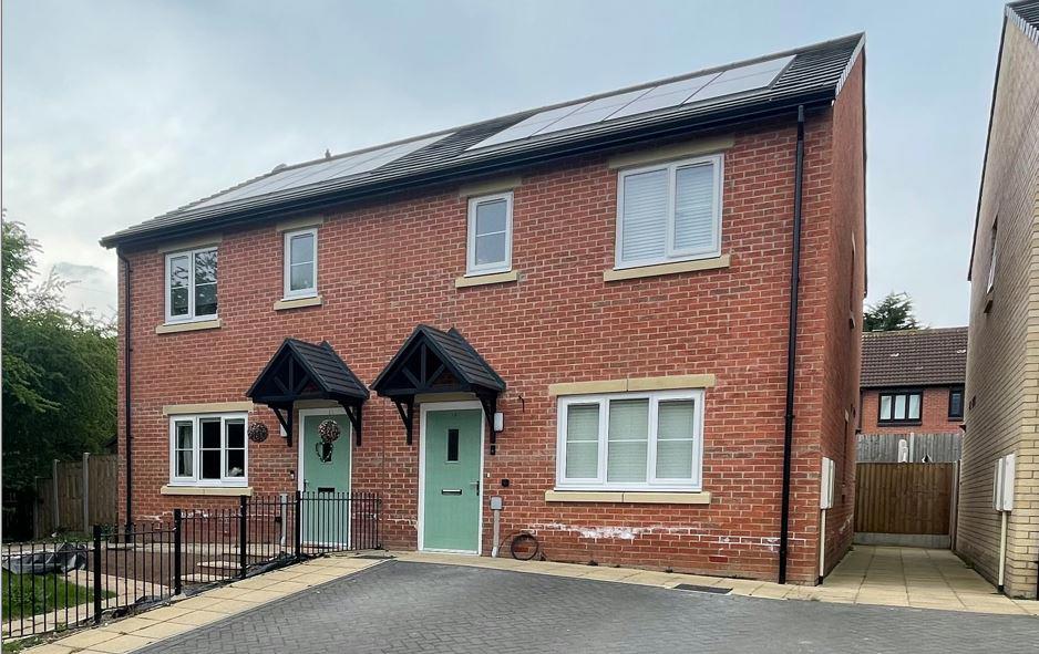 18 Allan Haigh Close